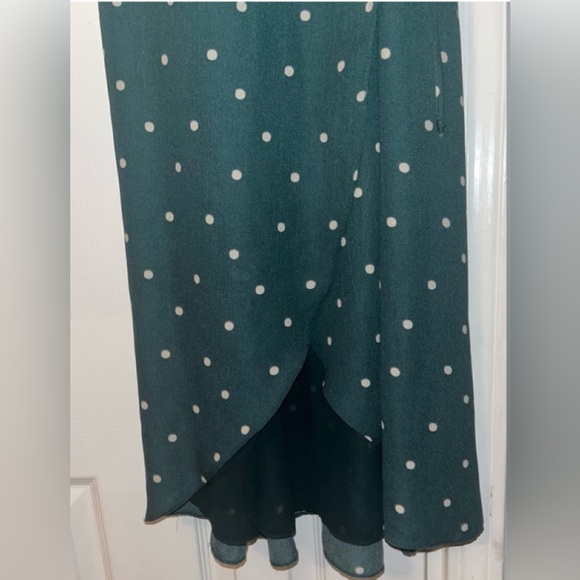 EVERLY Green Polka Dot Dress, Size Large - Picture 5 of 5